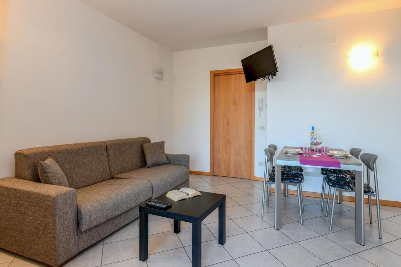6 Happiness Apartman Toscolano-Maderno Kültér fotó