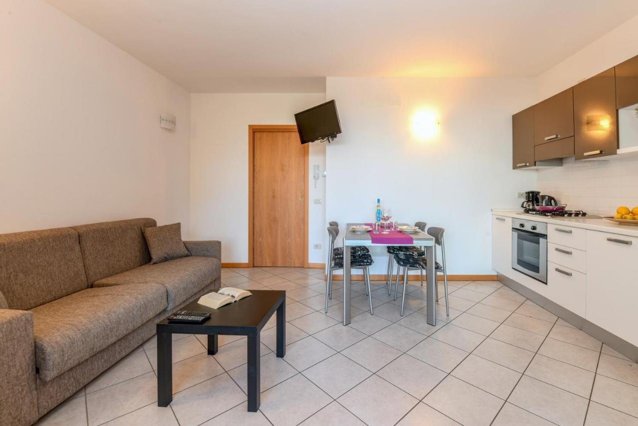 6 Happiness Apartman Toscolano-Maderno Kültér fotó