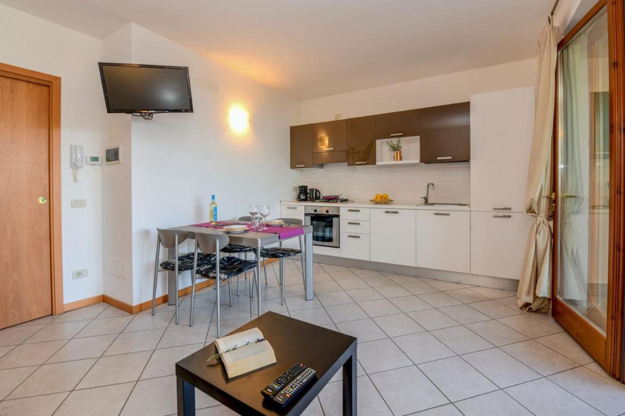 6 Happiness Apartman Toscolano-Maderno Kültér fotó